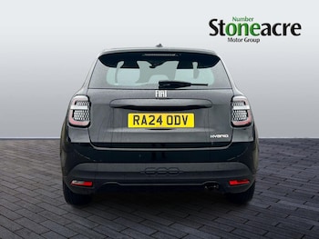 Used Fiat 600 2024 for sale - 76472417: Photo