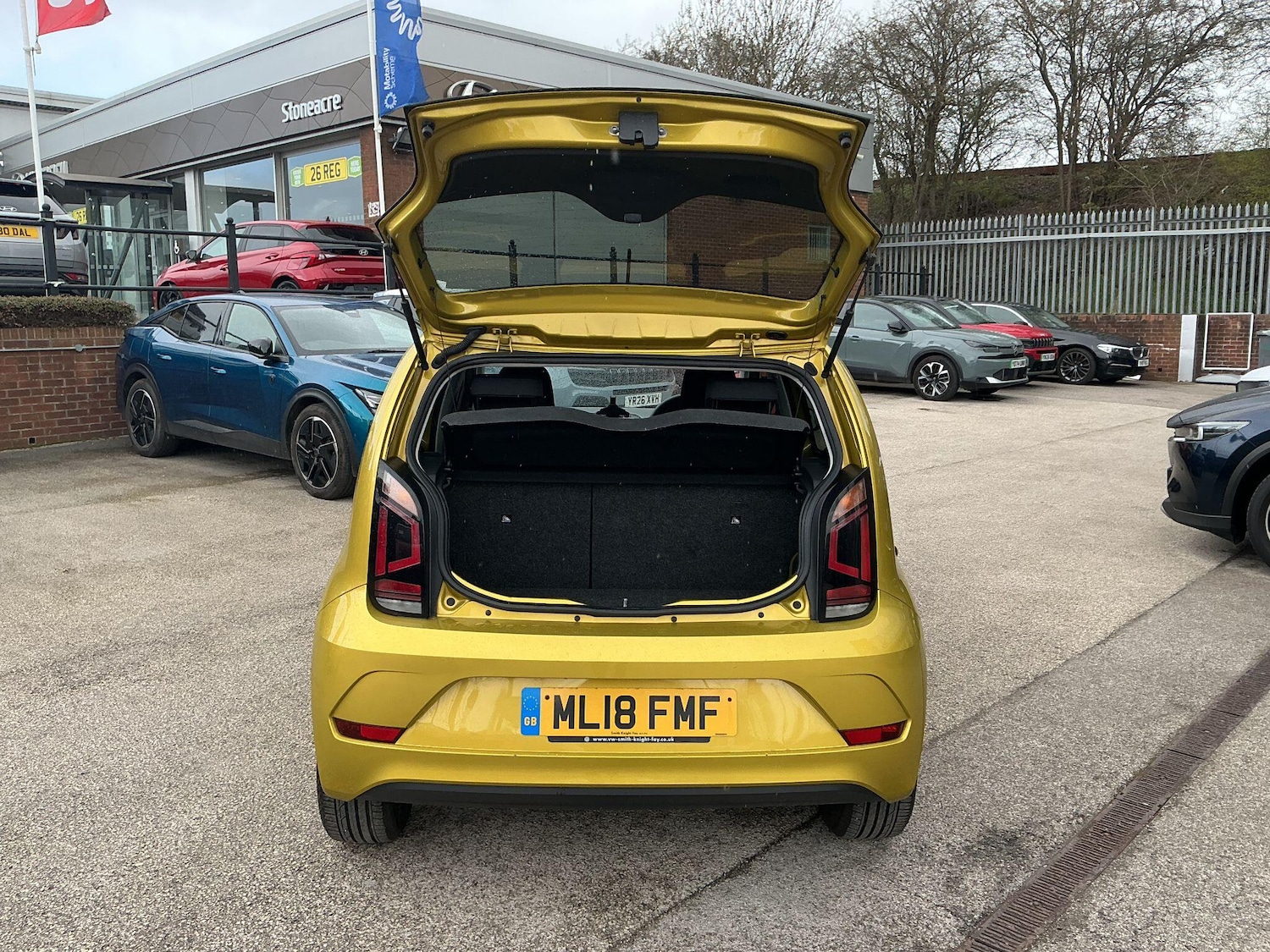 Used Volkswagen up! 2018 for sale - 78127361: Photo 15