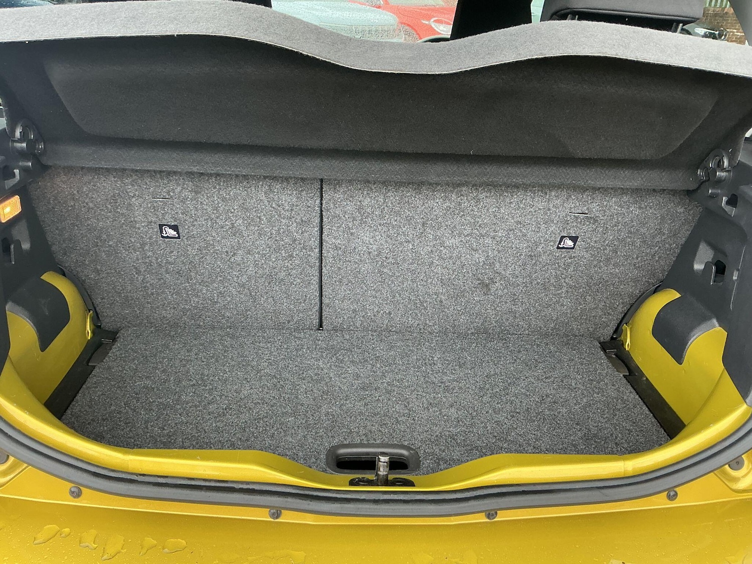 Used Volkswagen up! 2018 for sale - 78127361: Photo 18