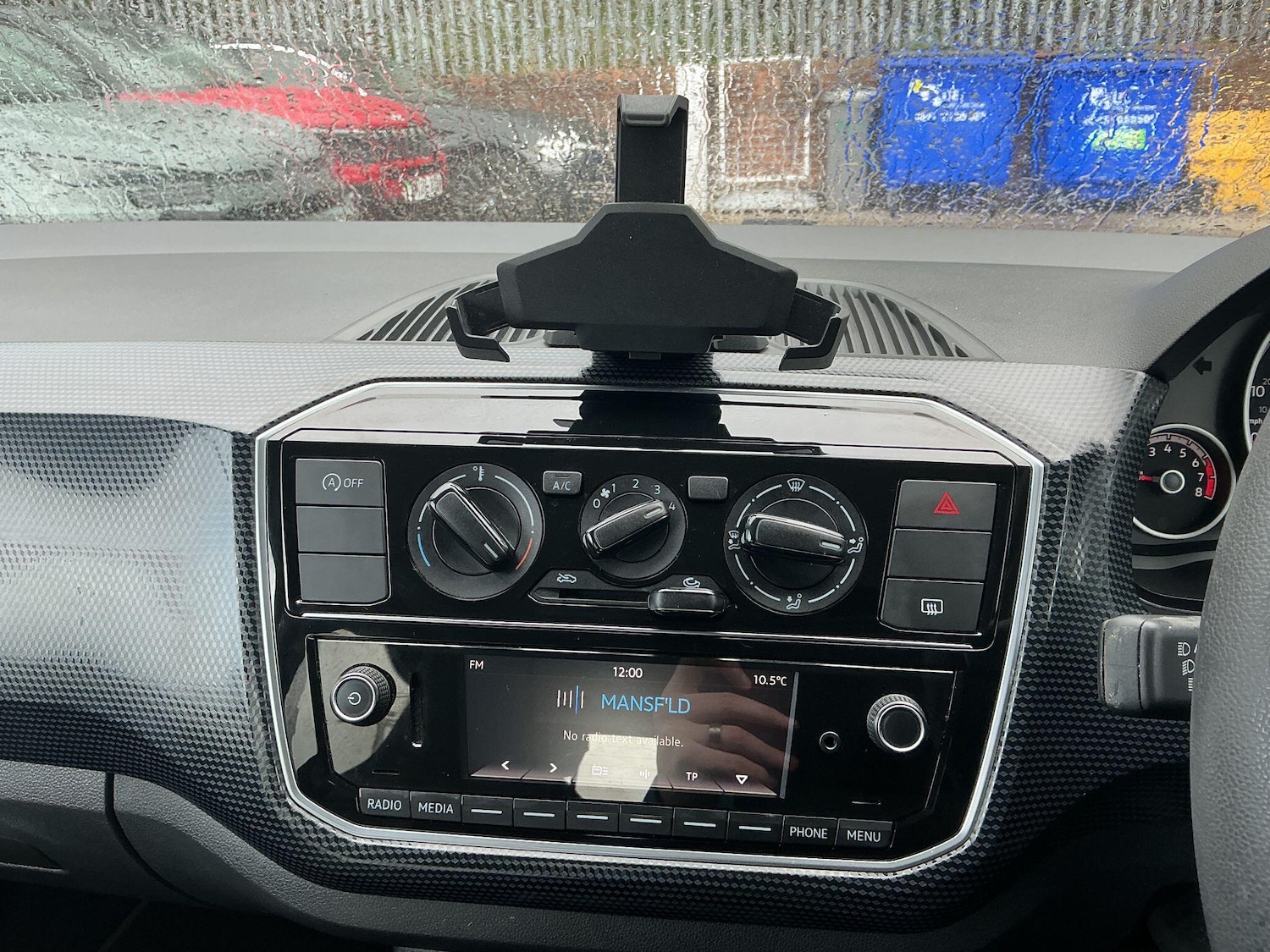 Used Volkswagen up! 2018 for sale - 78127361: Photo 24