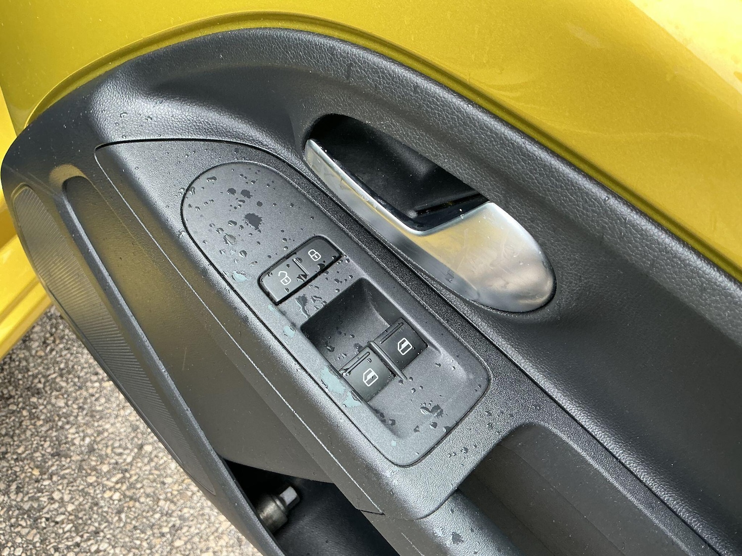 Used Volkswagen up! 2018 for sale - 78127361: Photo 29