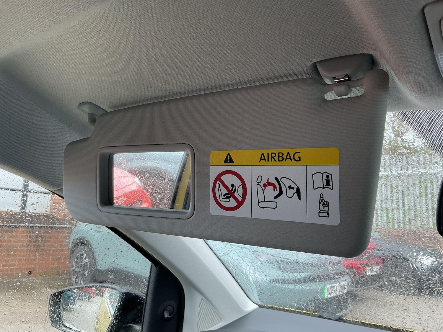 Used Volkswagen up! 2018 for sale - 78127361: Photo 32