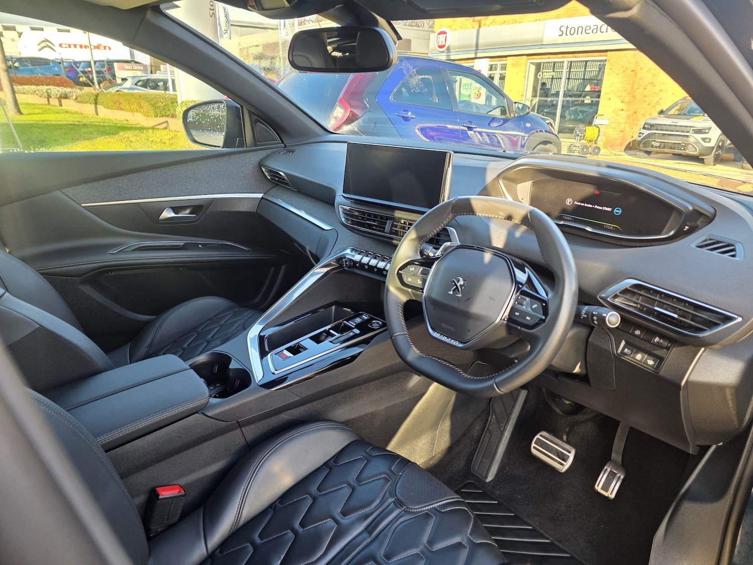 Used Peugeot 3008 2024 for sale - 77021272: Photo 17