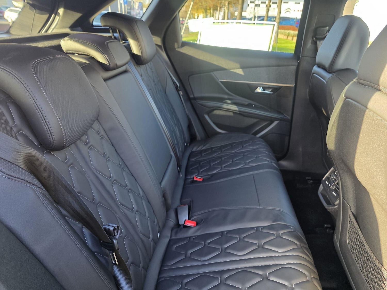 Used Peugeot 3008 2024 for sale - 77021272: Photo 24