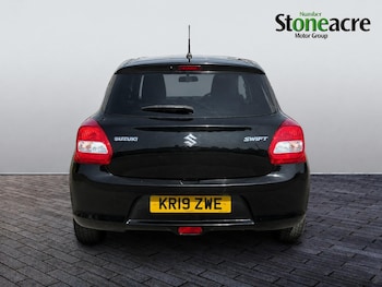Used Suzuki Swift 2019 for sale - 79540123: Photo