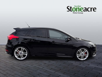 Used Ford Focus 2016 for sale - 76166929: Photo 3