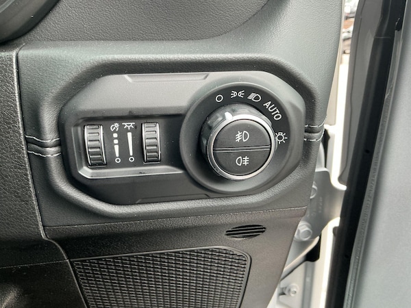 Used Jeep Wrangler 2025 for sale - 76306246: Photo 25