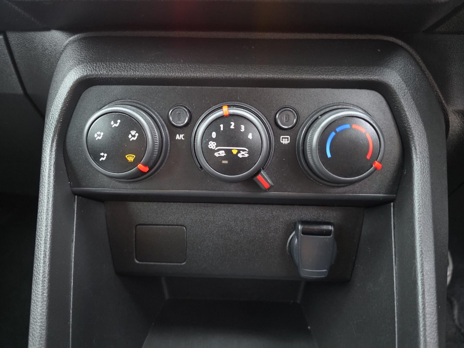 Used Dacia Sandero Stepway 2023 for sale - 77564971: Photo 17