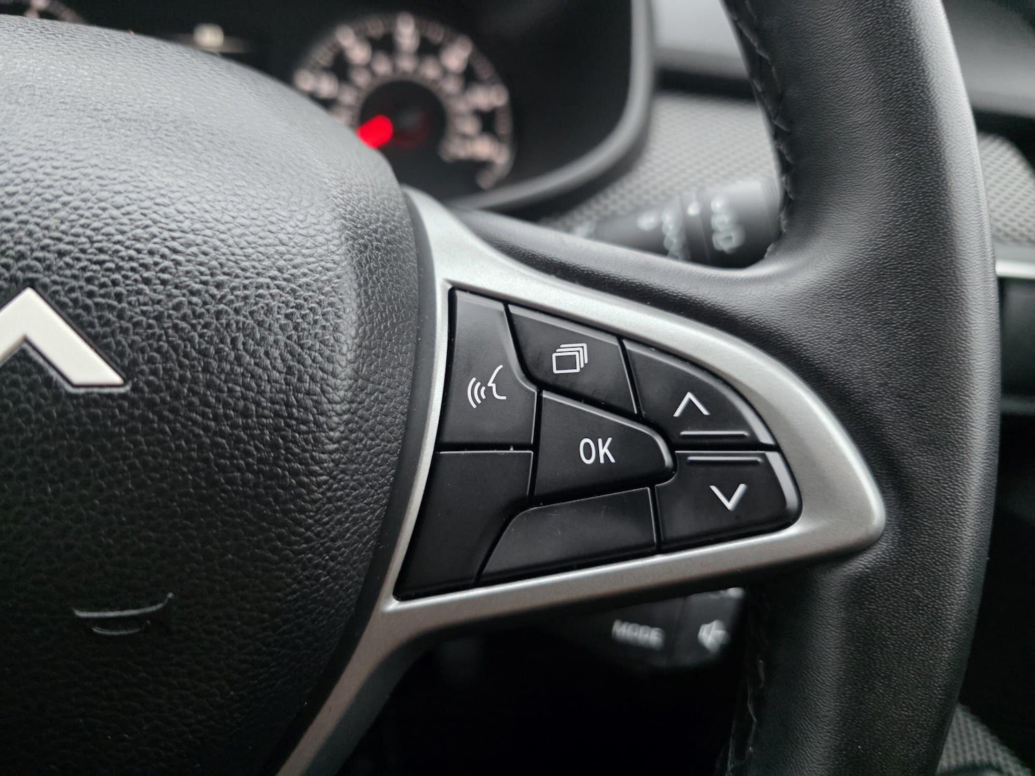 Used Dacia Sandero Stepway 2023 for sale - 77564971: Photo 18