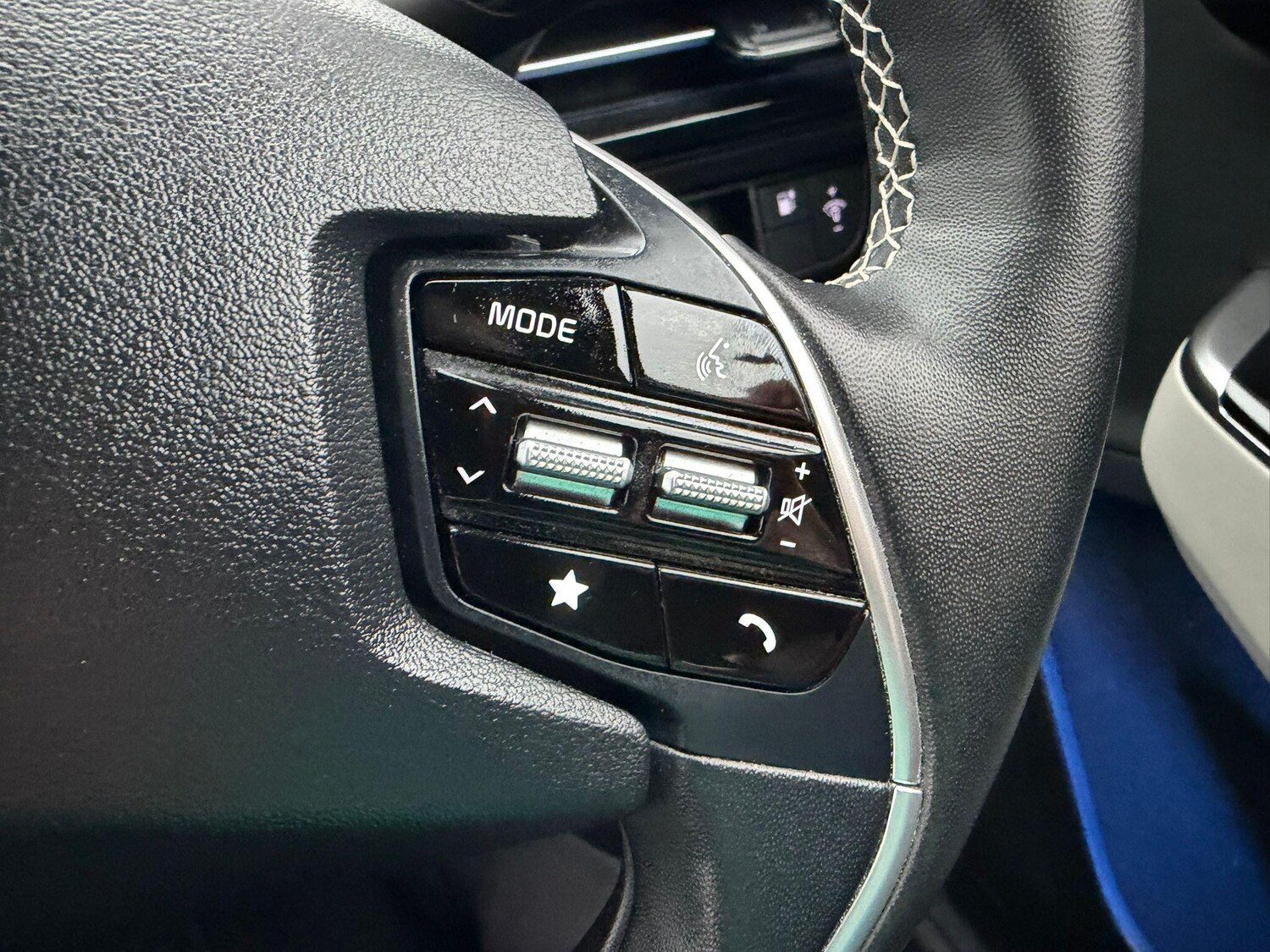 Used Kia EV6 2023 for sale - 77376536: Photo 30