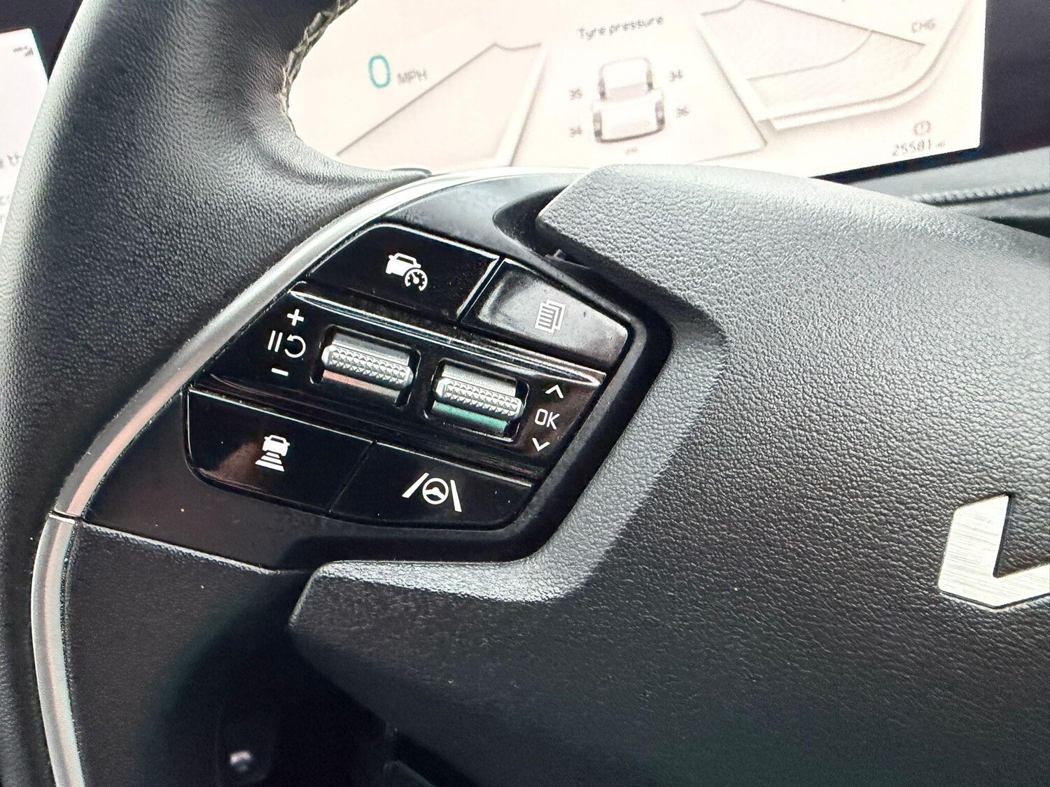 Used Kia EV6 2023 for sale - 77376536: Photo 31