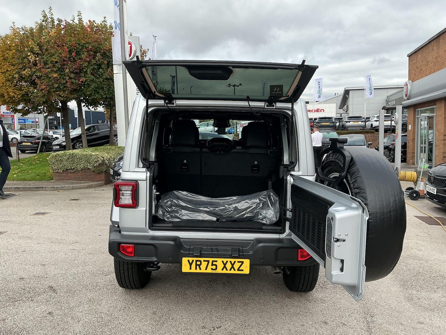 Used Jeep Wrangler 2025 for sale - 76633035: Photo 10