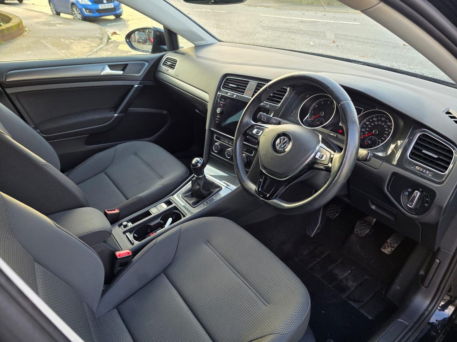 Used Volkswagen Golf 2019 for sale - 76607002: Photo 11