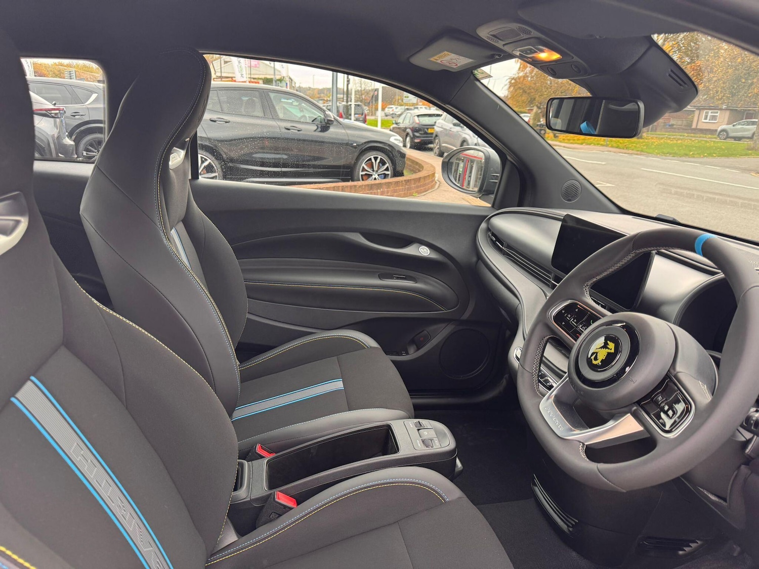 Used Abarth 500 2025 for sale - 76988772: Photo 17