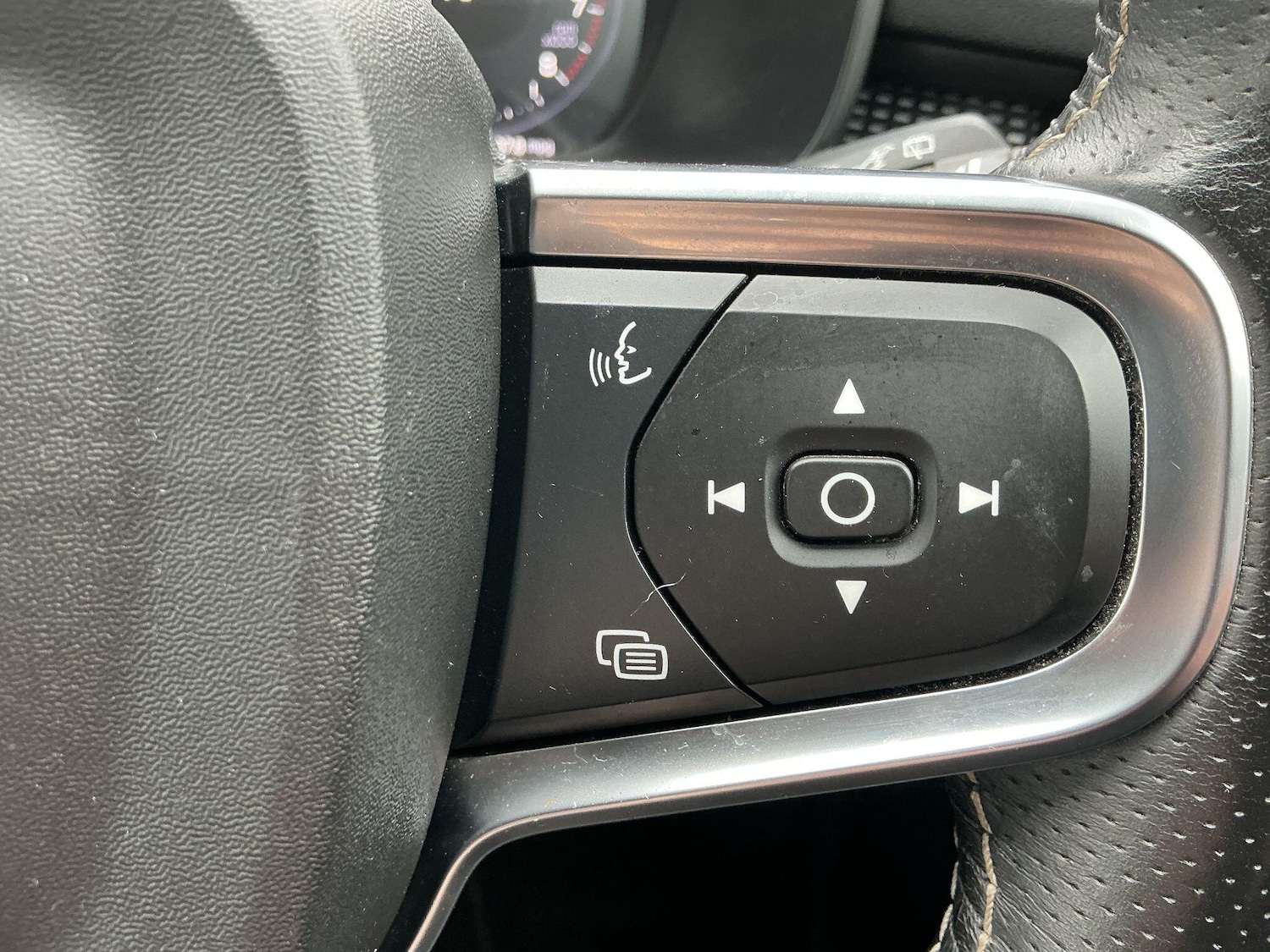 Used Volvo XC40 2020 for sale - 76431952: Photo 22