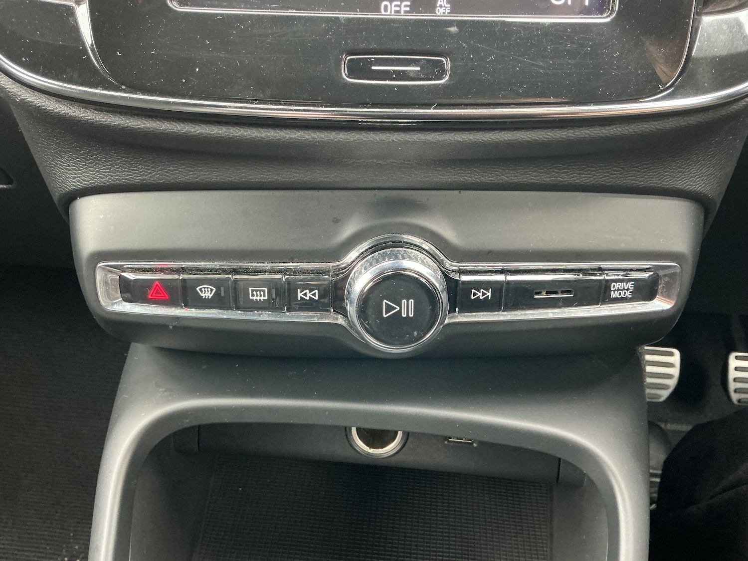 Used Volvo XC40 2020 for sale - 76431952: Photo 29