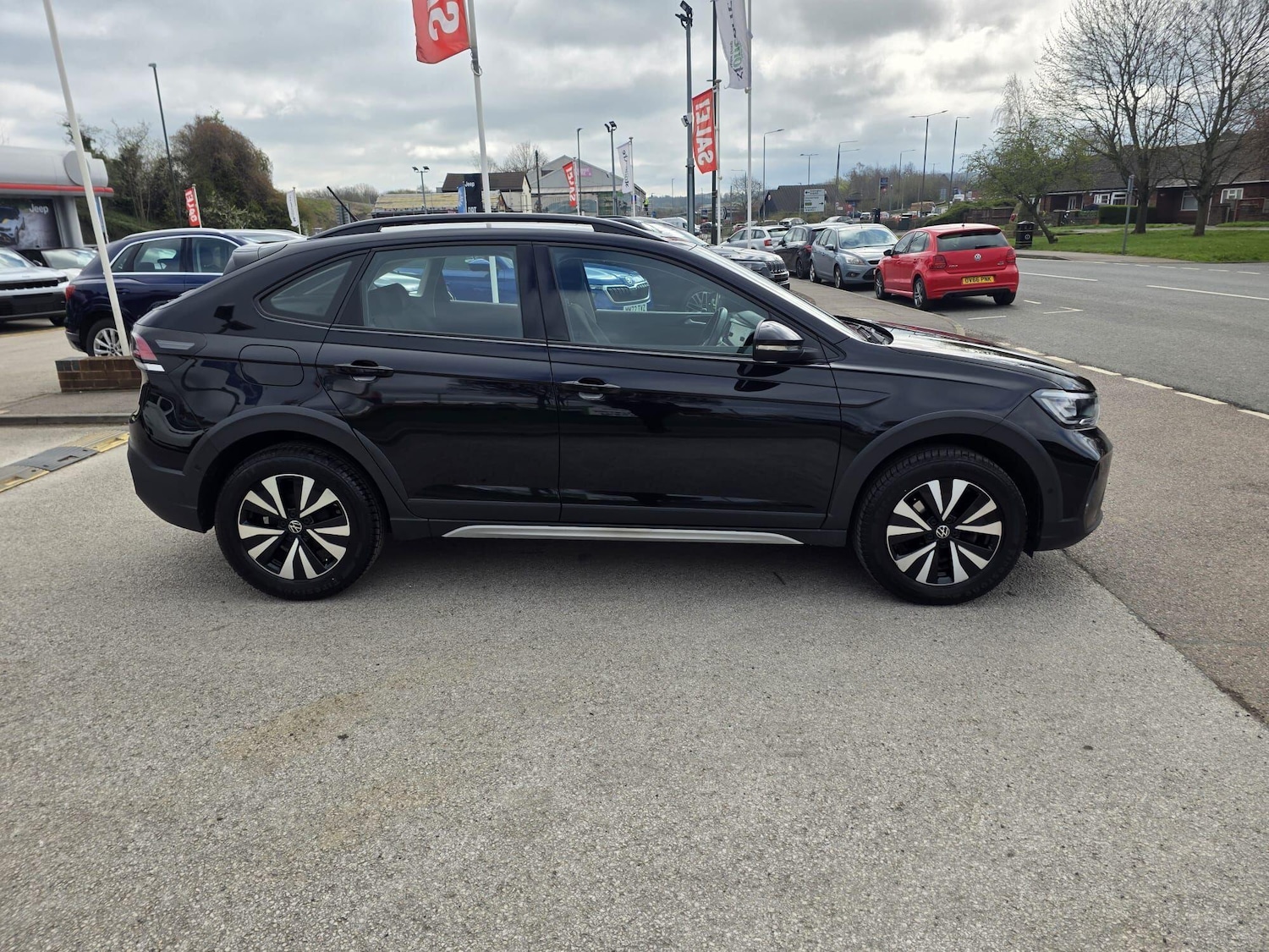 Used Volkswagen Taigo 2023 for sale - 78156818: Photo 2