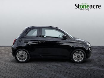 Used Fiat 500 2023 for sale - 79756240: Photo