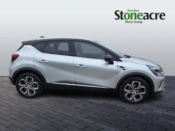 Used Renault Captur 2023 for sale - 78684768: Photo