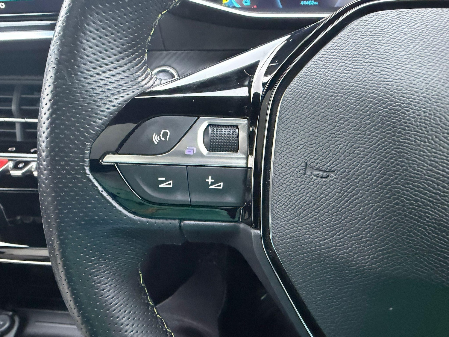 Used Peugeot 2008 2021 for sale - 77049750: Photo 14