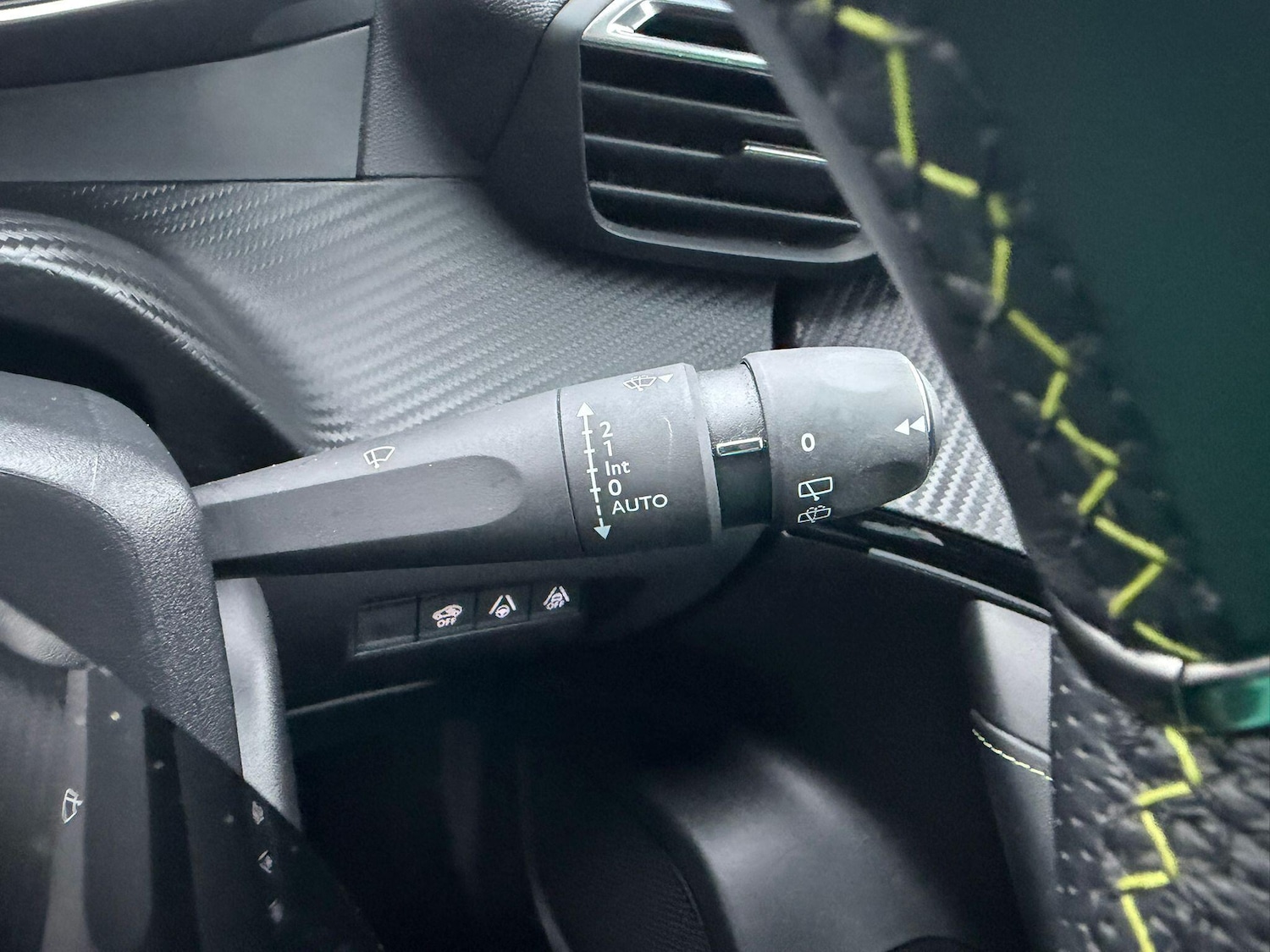 Used Peugeot 2008 2021 for sale - 77049750: Photo 15