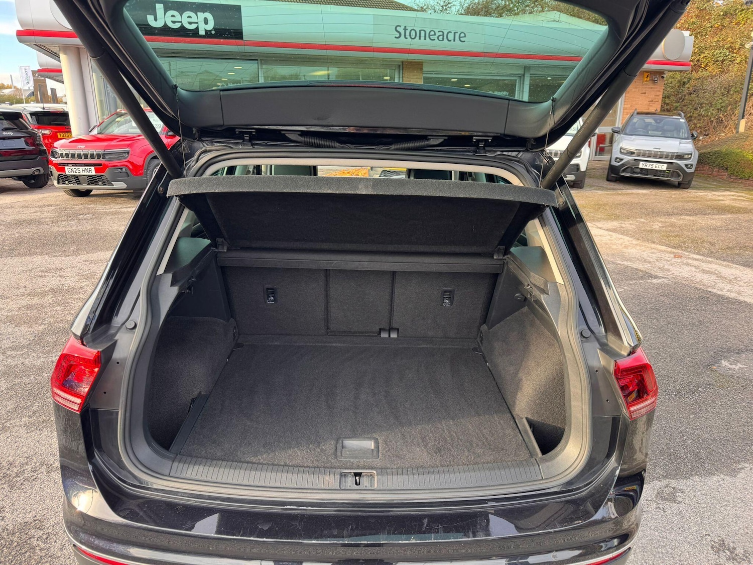 Used Volkswagen Tiguan for sale - 76728856: Photo 10