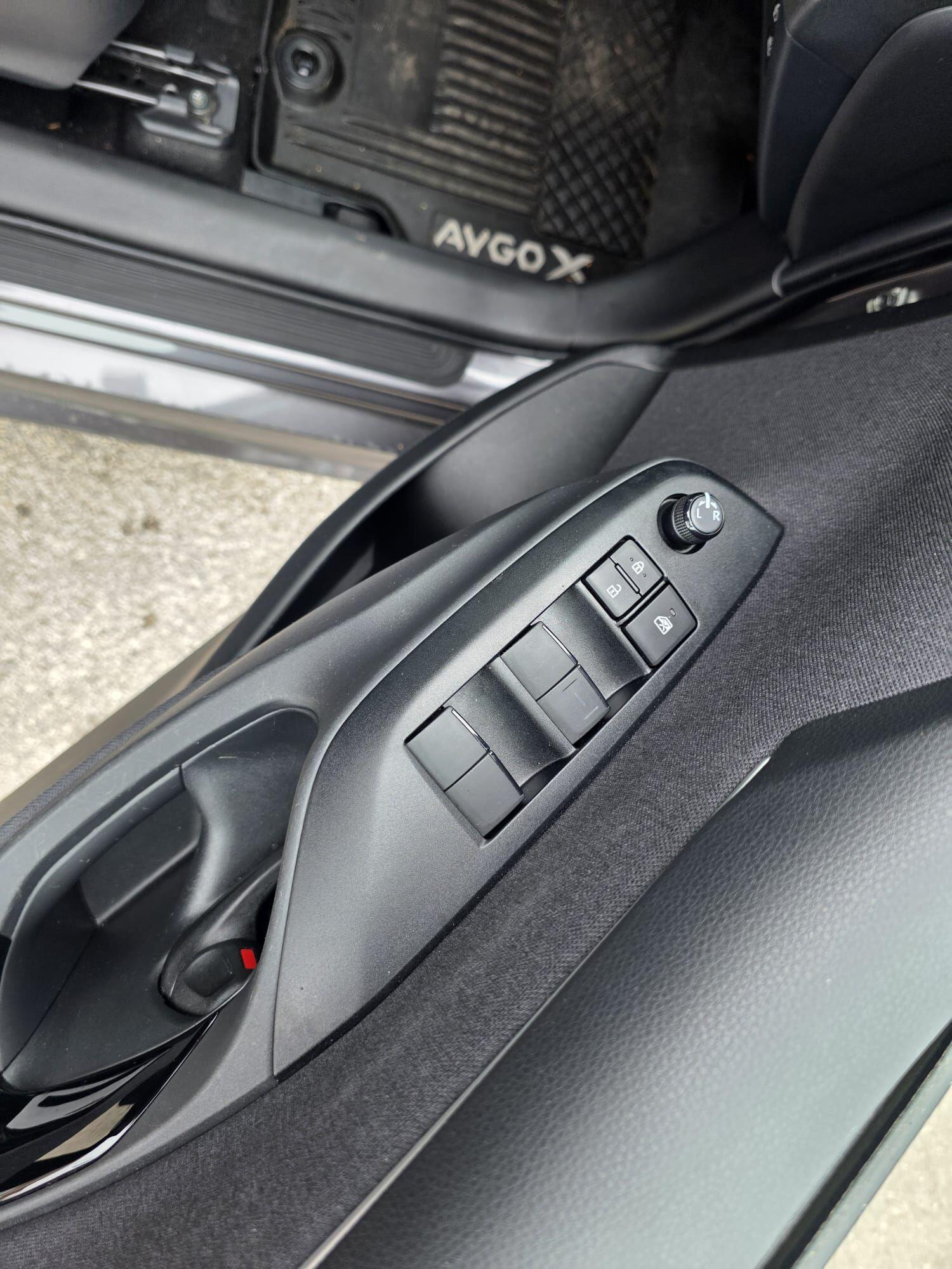 Used Toyota Yaris 2024 for sale - 78072127: Photo 15