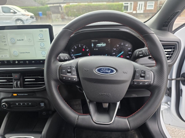 Used Ford Focus 2023 for sale - 76199975: Photo 14