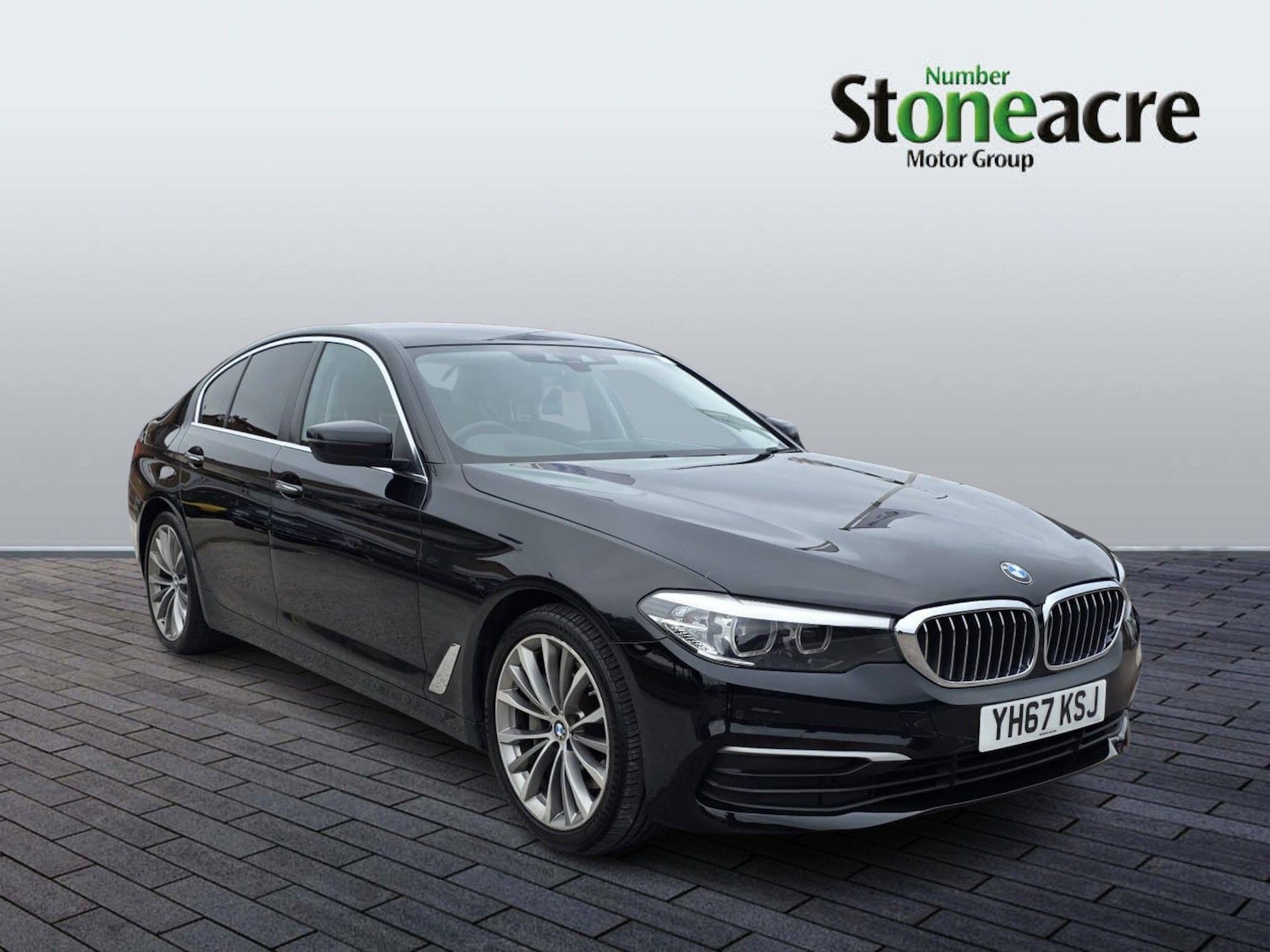 Used BMW 5 Series 2017 for sale - 76226331: Photo 1