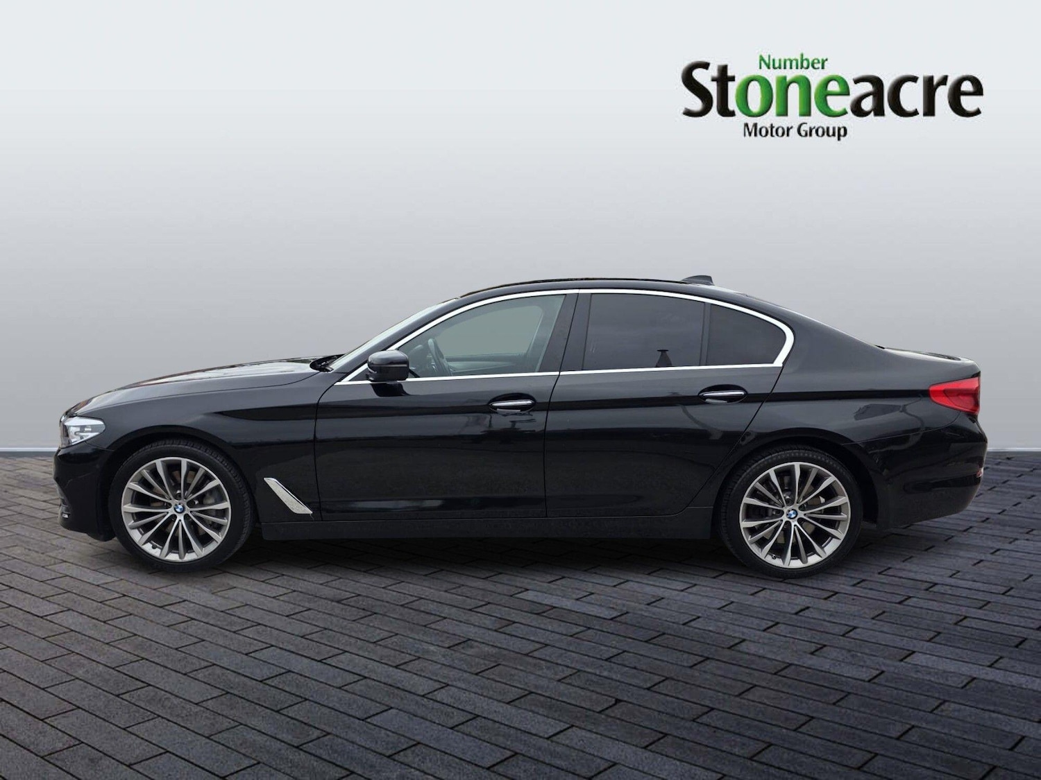 Used BMW 5 Series 2017 for sale - 76226331: Photo 5