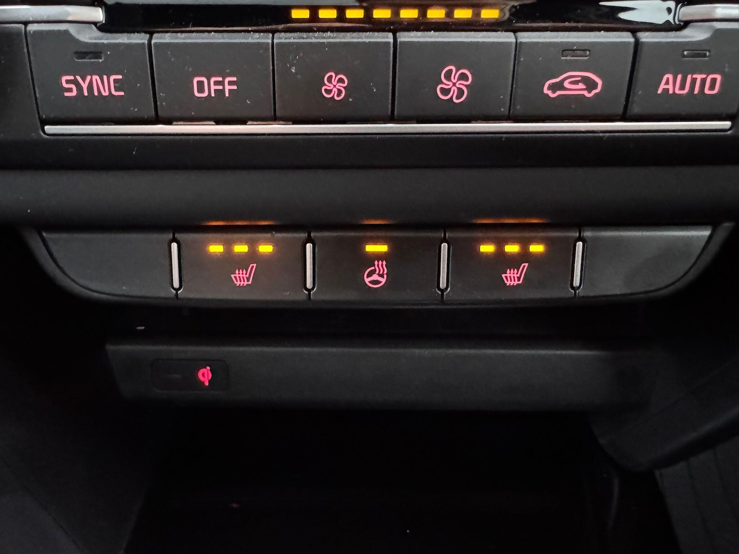 Used Kia XCeed 2024 for sale - 77060289: Photo 21