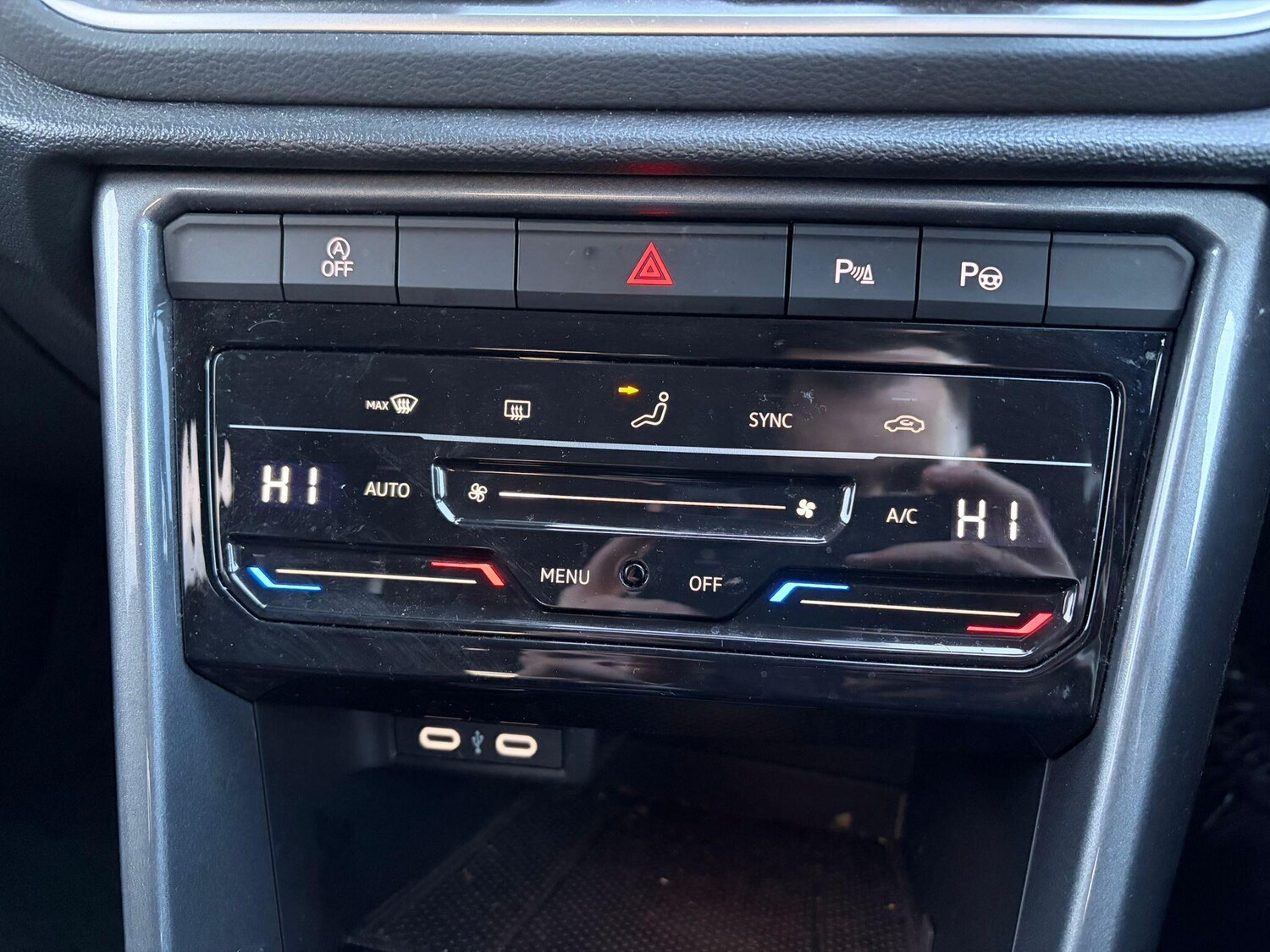 Used Volkswagen T-Roc 2023 for sale - 77549404: Photo 19