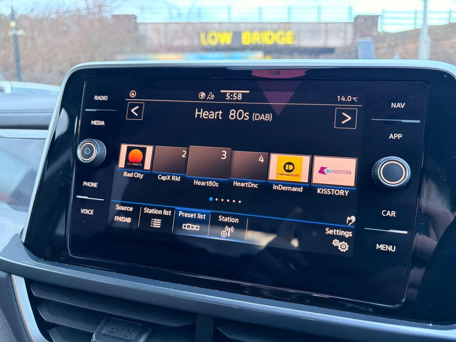 Used Volkswagen T-Roc 2023 for sale - 77549404: Photo 22