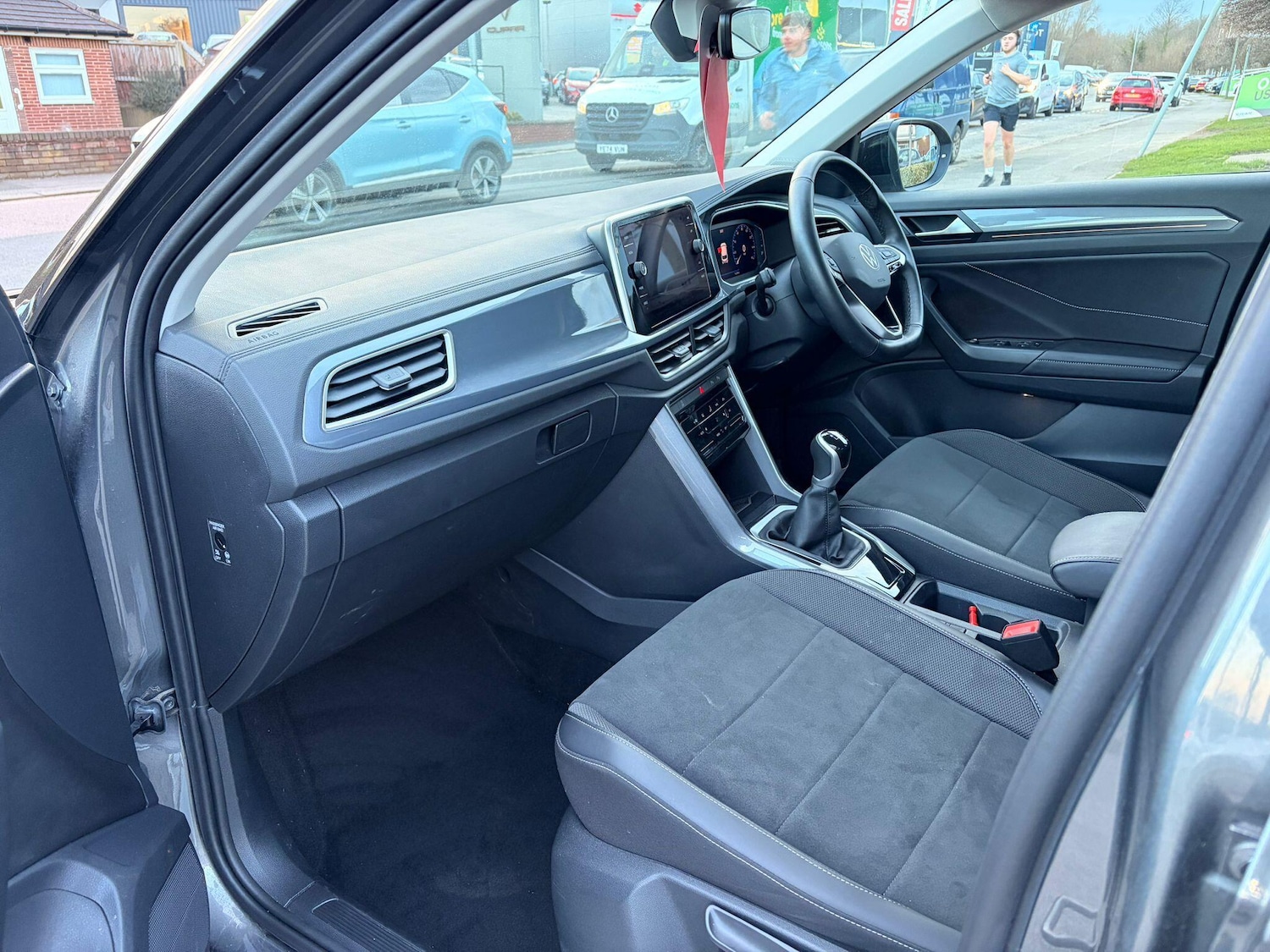 Used Volkswagen T-Roc 2023 for sale - 77549404: Photo 27