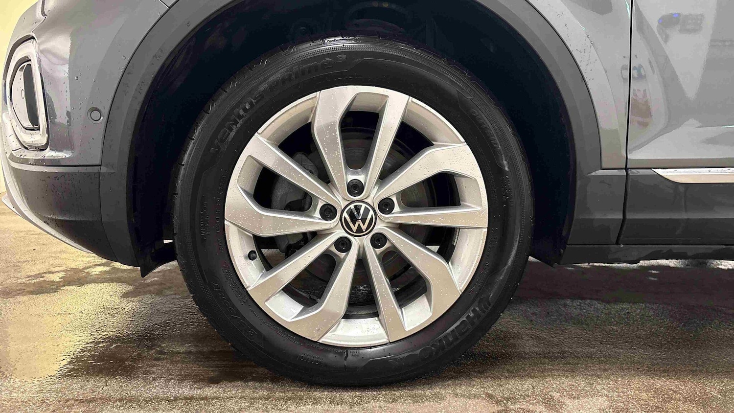 Used Volkswagen T-Roc for sale - 77549404: Photo 5