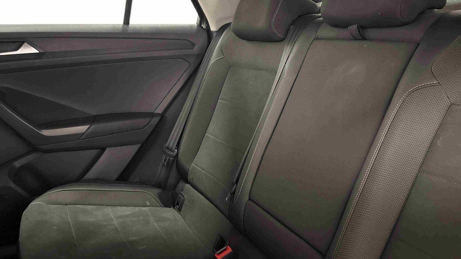 Used Volkswagen T-Roc for sale - 77549404: Photo 7