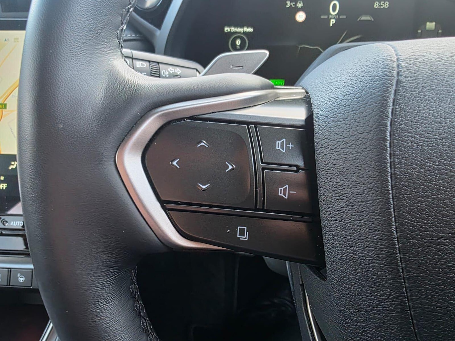 Used Lexus LBX 2025 for sale - 76473680: Photo 14