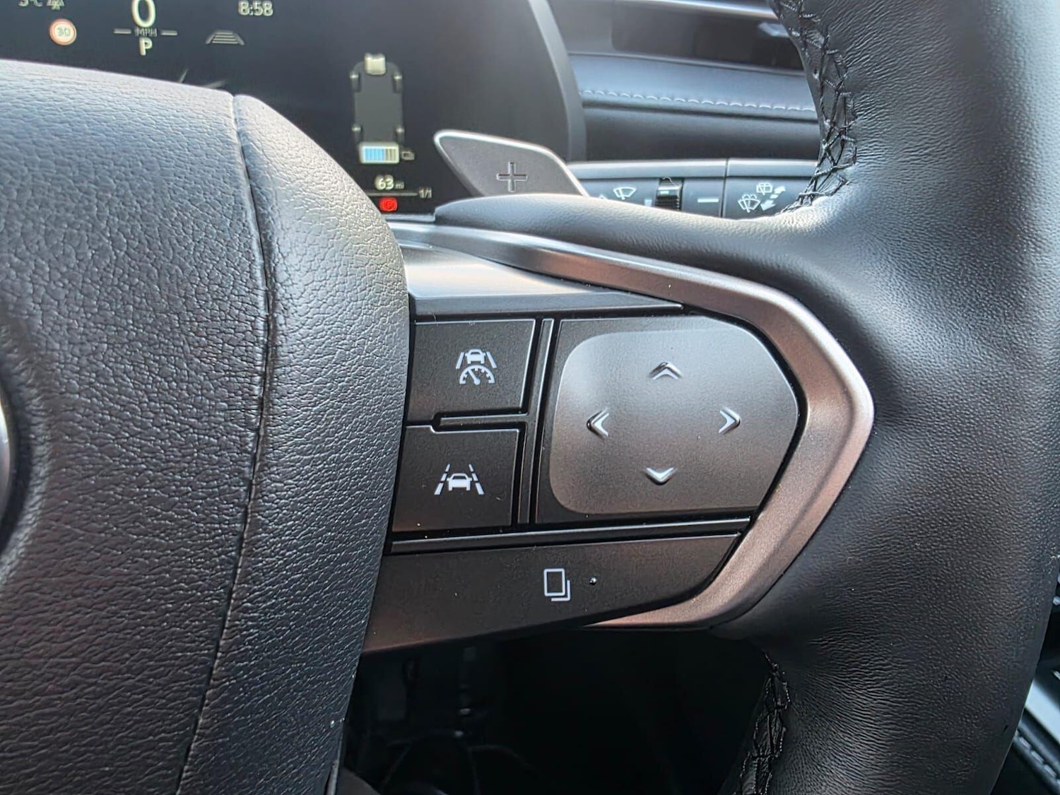 Used Lexus LBX 2025 for sale - 76473680: Photo 15