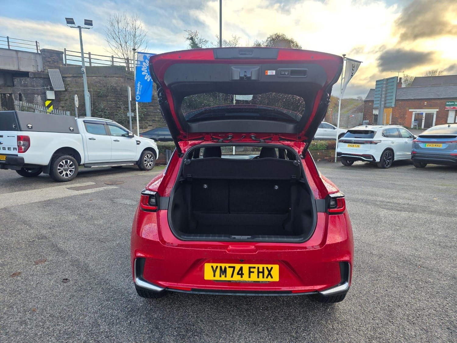 Used Lexus LBX 2025 for sale - 76473680: Photo 27