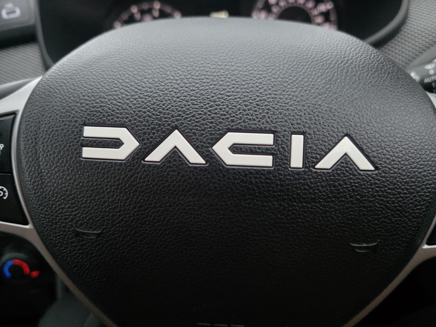 Used Dacia Sandero for sale - 77994392: Photo 24