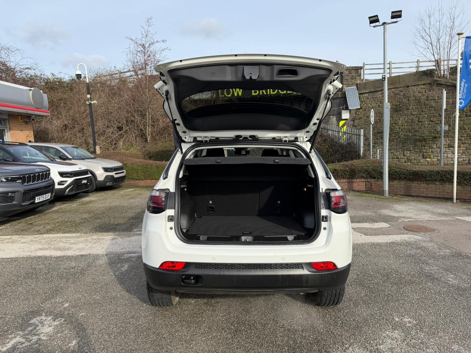 Used Jeep Compass 2023 for sale - 77671651: Photo 10