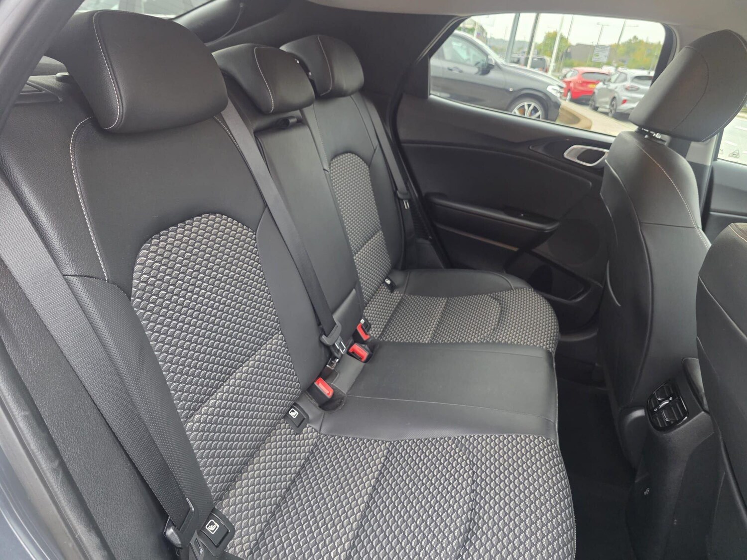 Used Kia XCeed 2023 for sale - 76201463: Photo 23