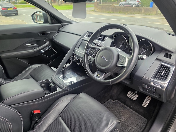 Used Jaguar E-Pace 2018 for sale - 76269962: Photo 12