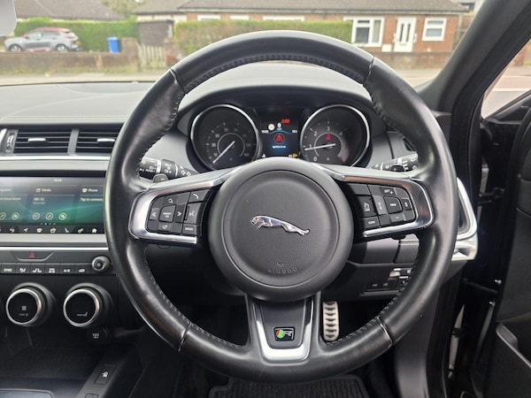 Used Jaguar E-Pace 2018 for sale - 76269962: Photo 13