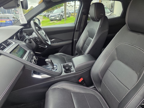 Used Jaguar E-Pace 2018 for sale - 76269962: Photo 15