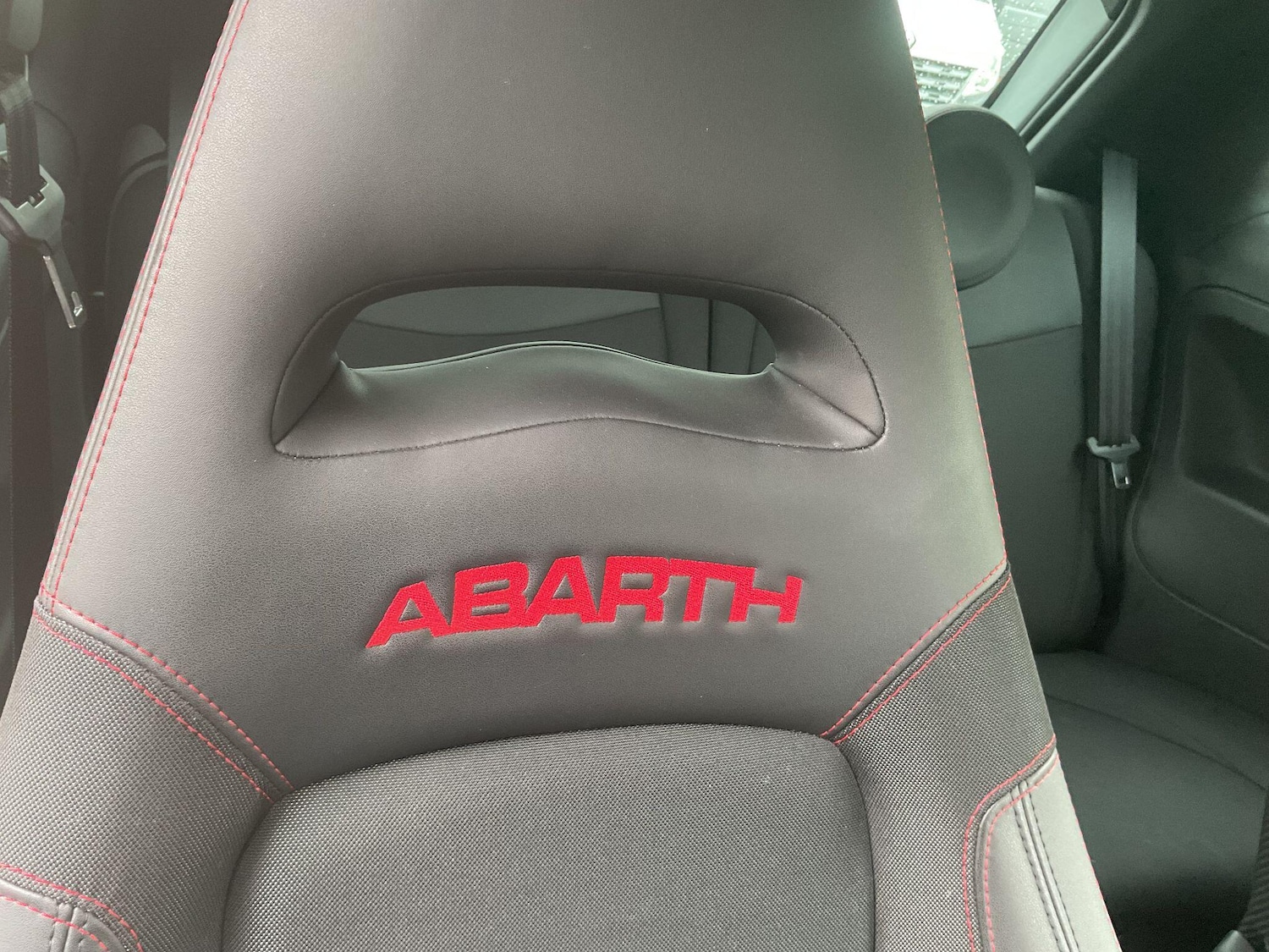 Used Abarth 695 2024 for sale - 78127839: Photo 15