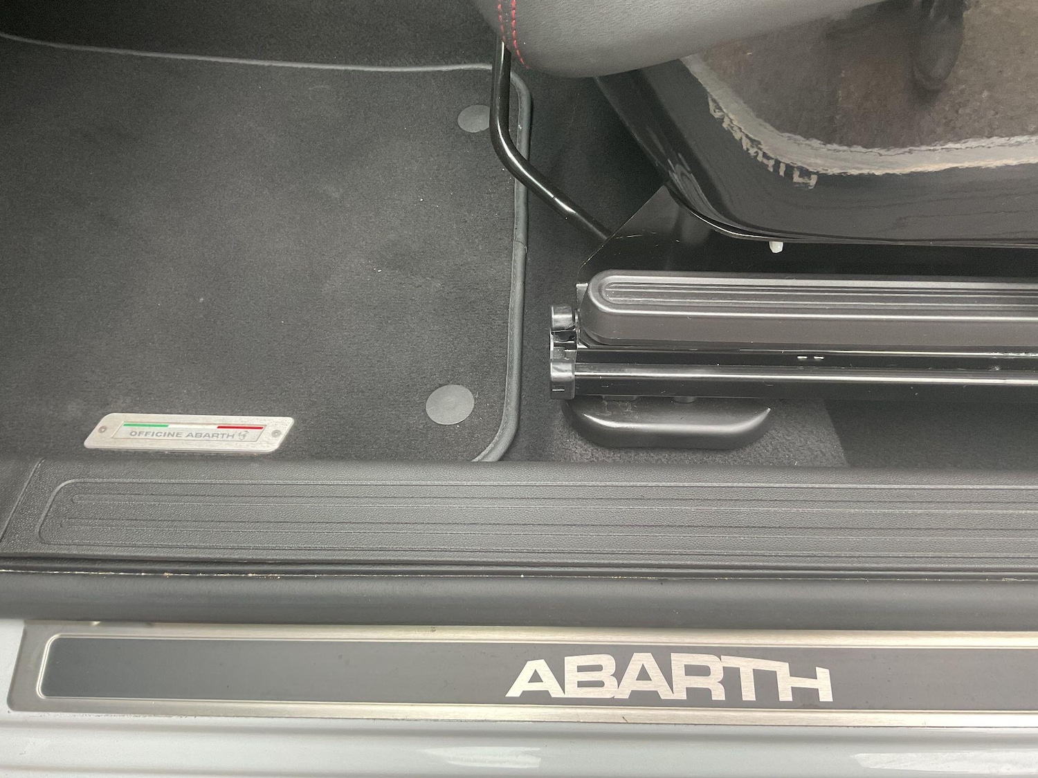 Used Abarth 695 2024 for sale - 78127839: Photo 30