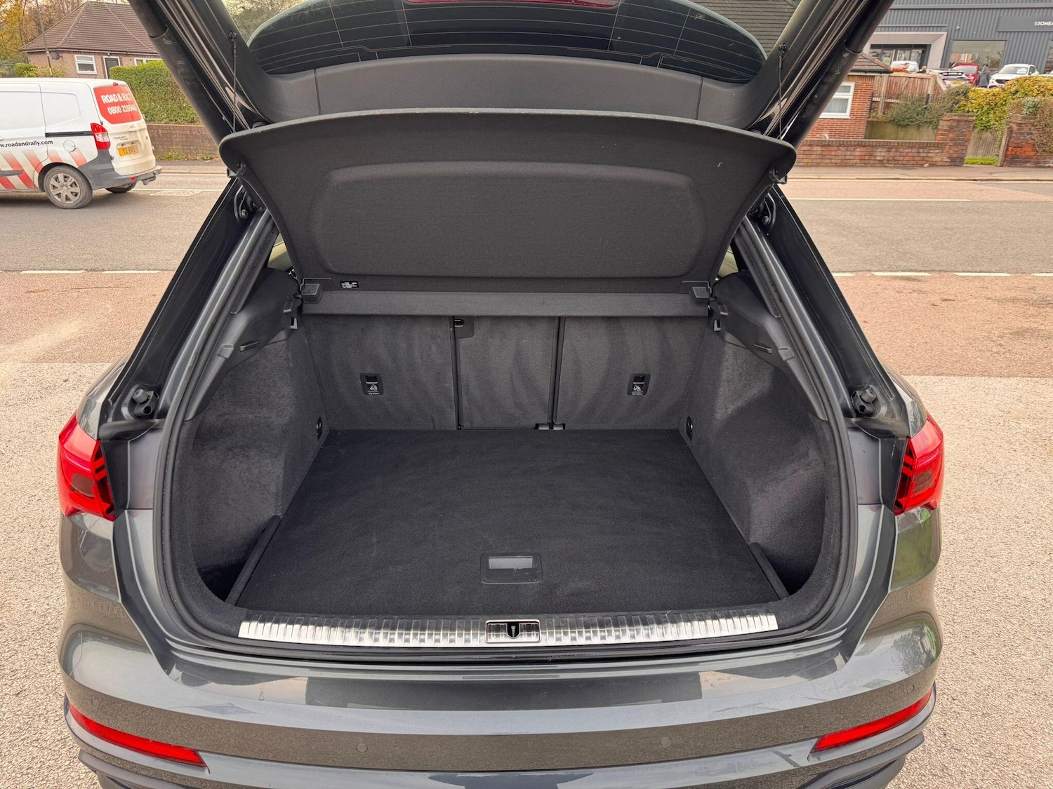 Used Audi Q3 2023 for sale - 76632799: Photo 10