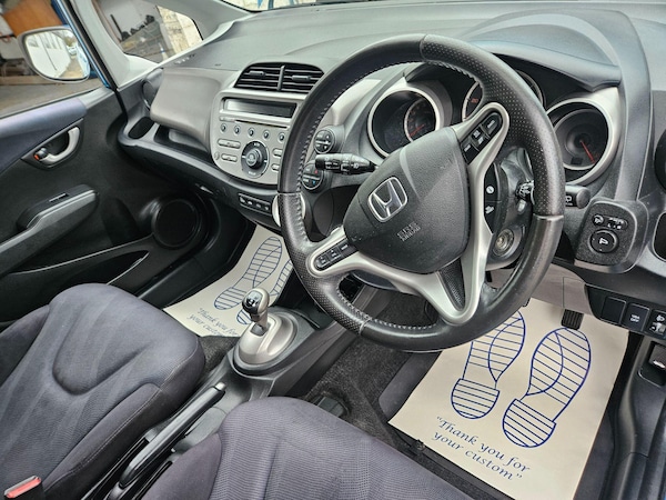 Used Honda Jazz 2010 for sale - 76283761: Photo 11