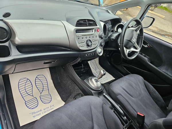 Used Honda Jazz 2010 for sale - 76283761: Photo 14